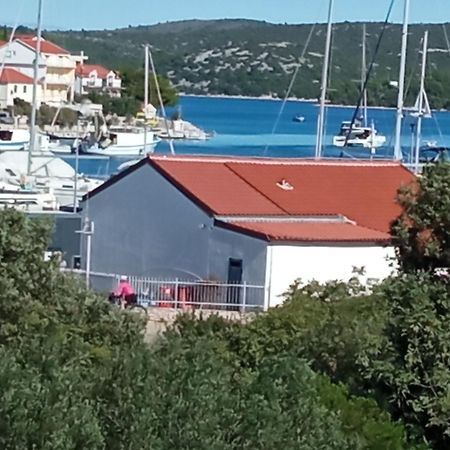 Apartments Lavanda - Free Parking And Grill Jezera Eksteriør bilde