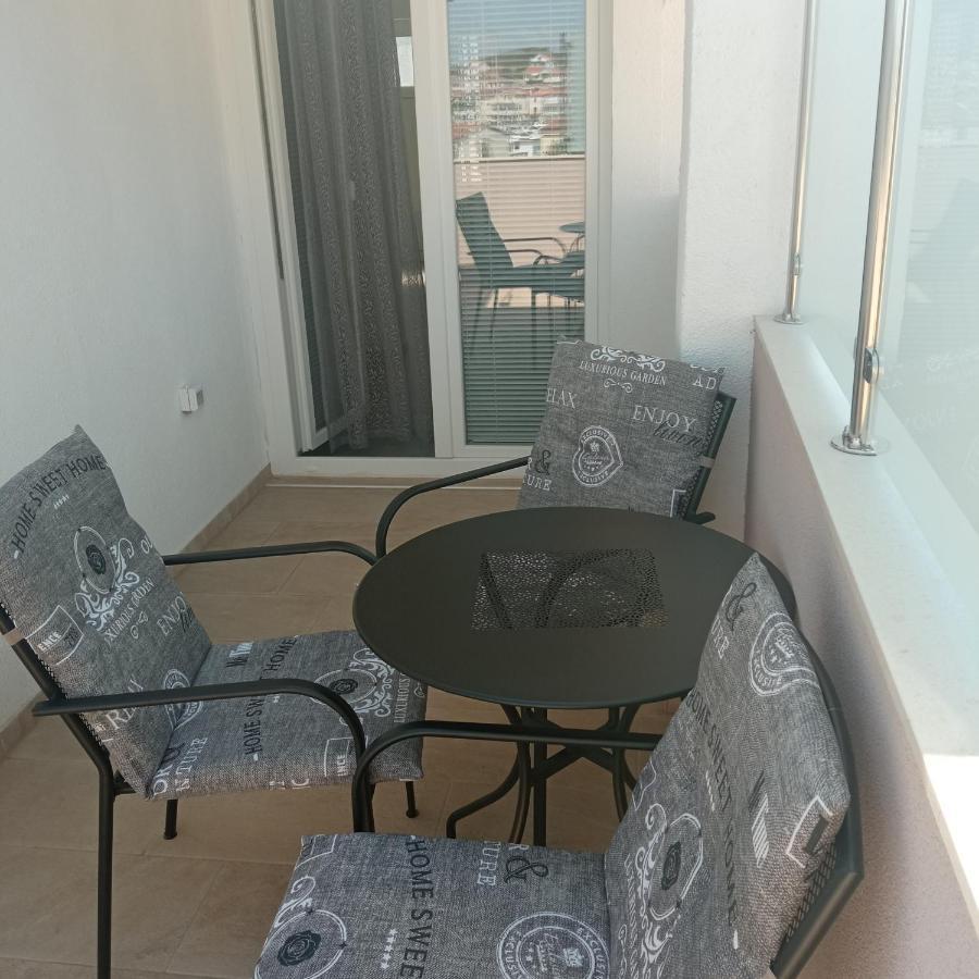 Apartments Lavanda - Free Parking And Grill Jezera Eksteriør bilde