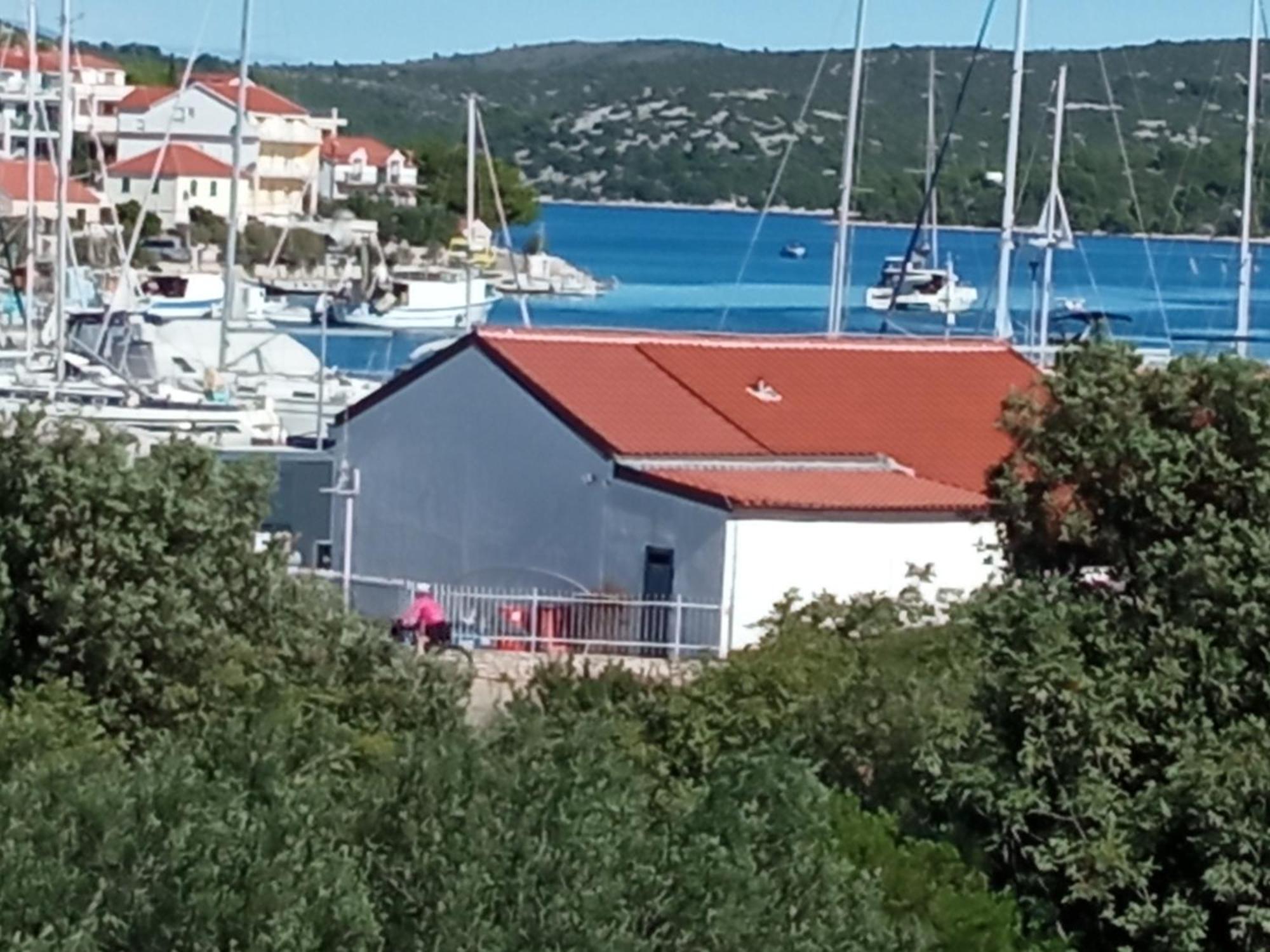 Apartments Lavanda - Free Parking And Grill Jezera Eksteriør bilde